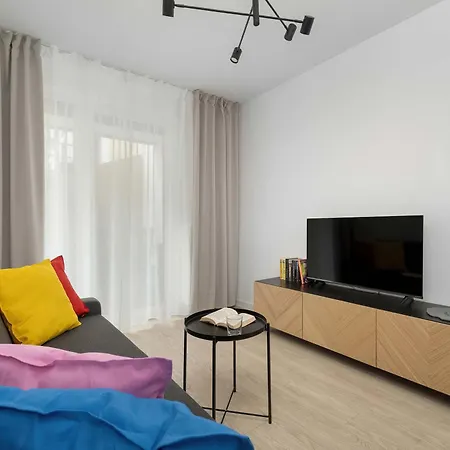 Stylish For 4 People With Underground Parking By Renters Wrocław