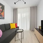 Διαμέρισμα Stylish For 4 People With Underground Parking By Renters *