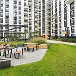 Διαμέρισμα Stylish For 4 People With Underground Parking By Renters