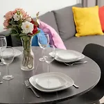 Lejlighed Stylish For 4 People With Underground Parking By Renters
